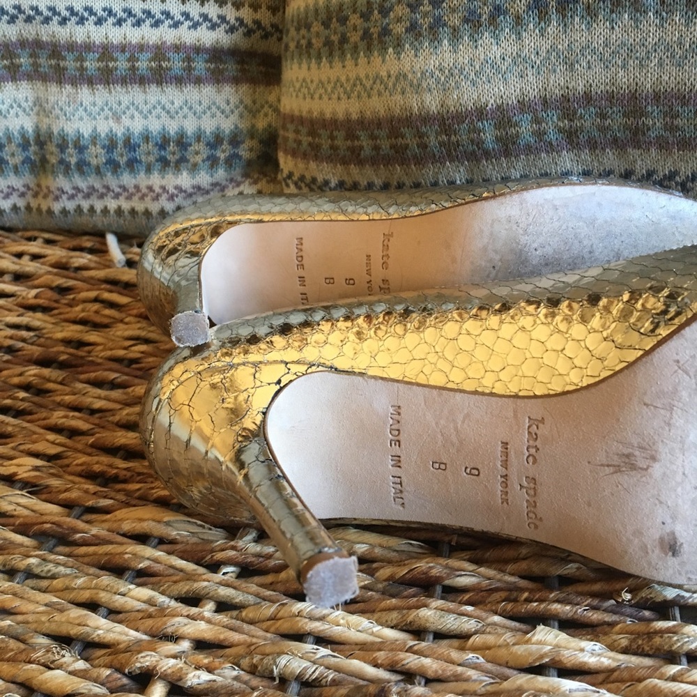 Kate Spade heels ❤️ - Picture 3 of 8
